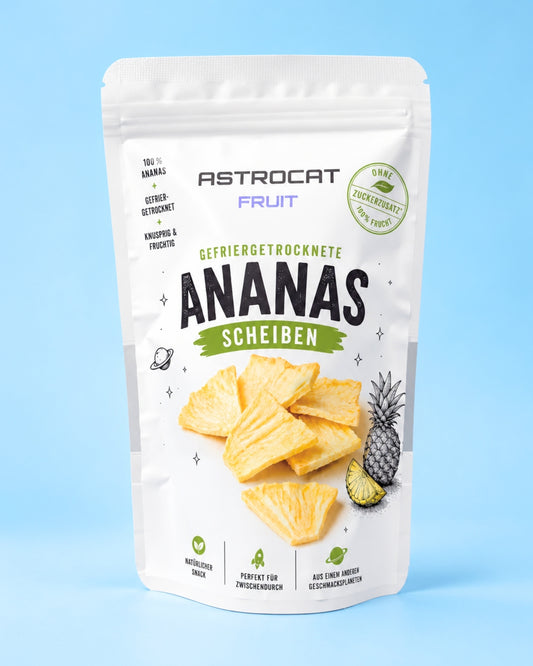 Gefriergetrocknete Ananasscheiben von Astrocat Candy in der Produktverpackung